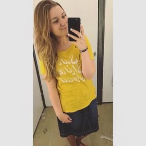 Meet your Posher, Abigail